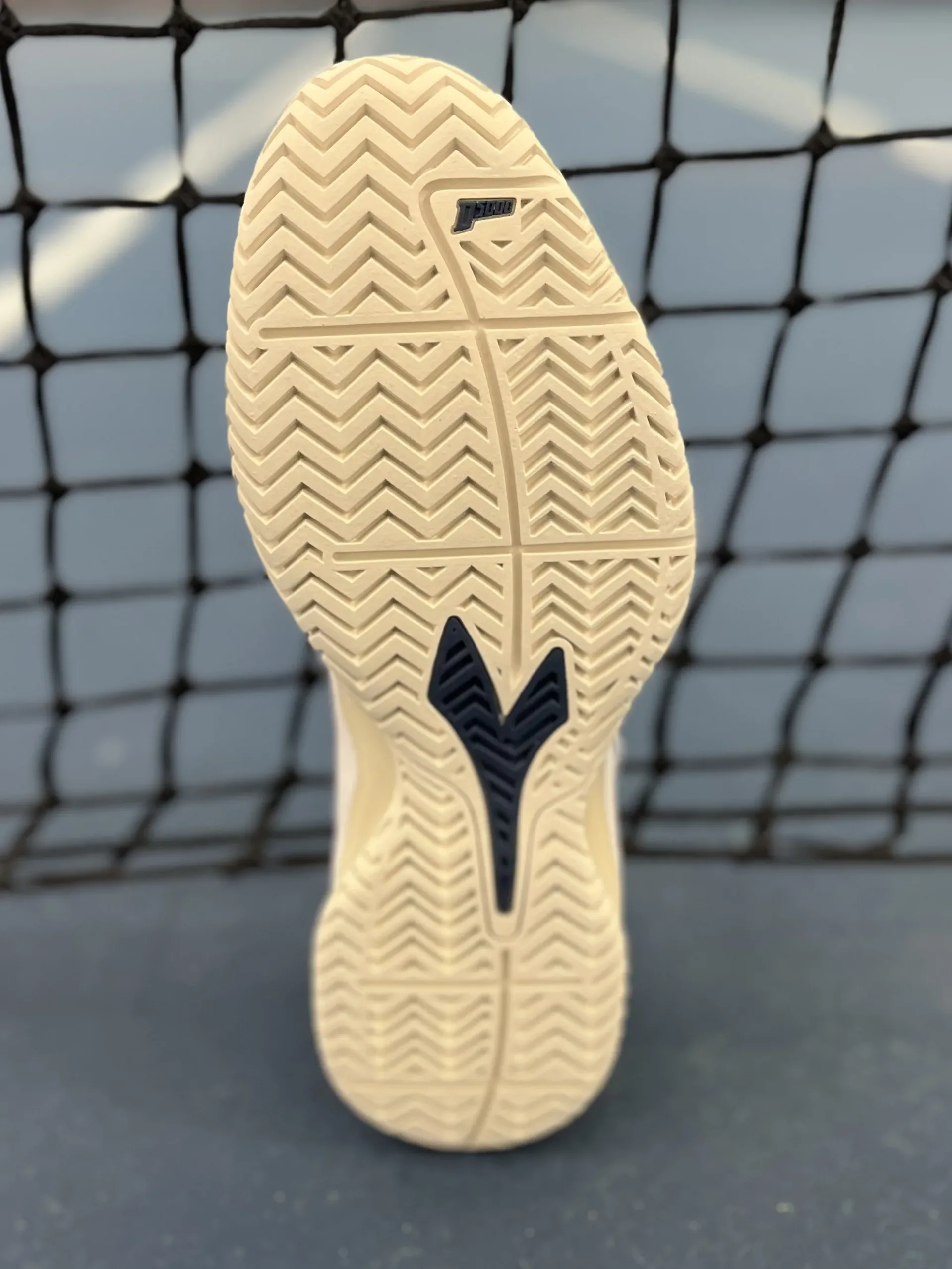 Diadora Blushield Torneo 3 sole view