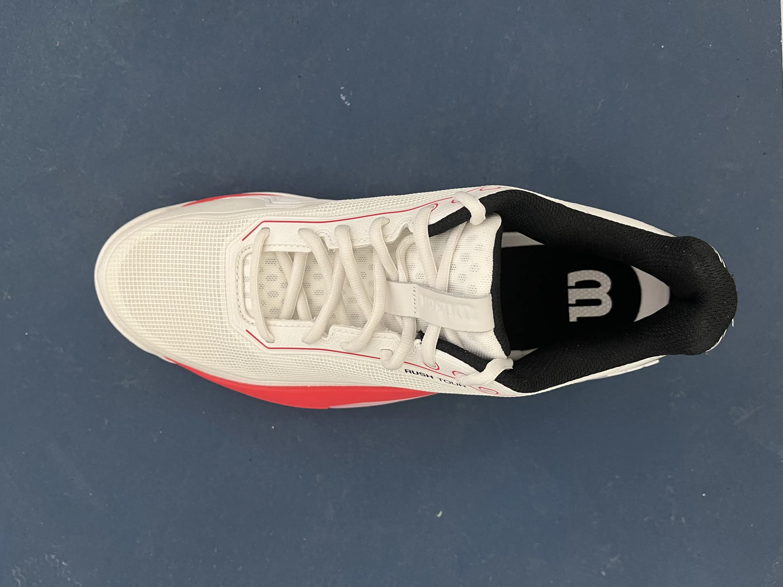 Wilson Men's Rush Tour 5 from above